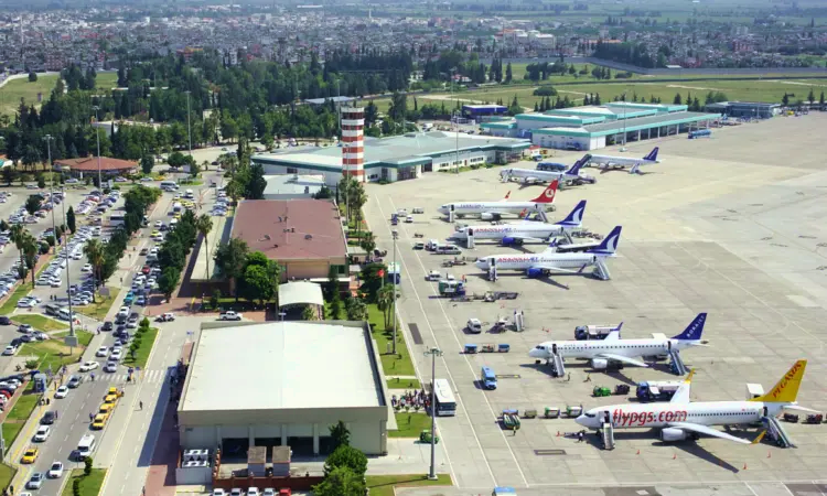 Adana Şakirpaşa flyplass