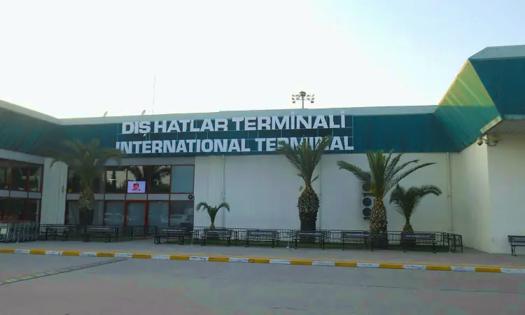 Adana Şakirpaşa flygplats