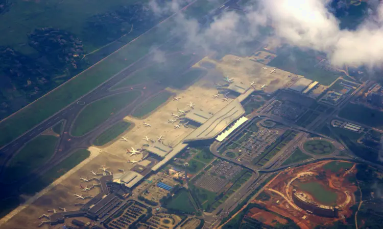 مطار تشانغشا هوانغوا الدولي
