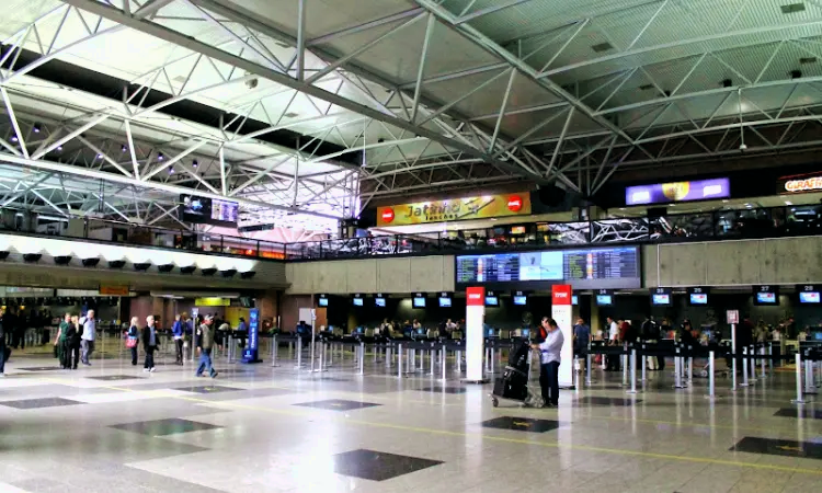 Aeroportul Internațional Afonso Pena
