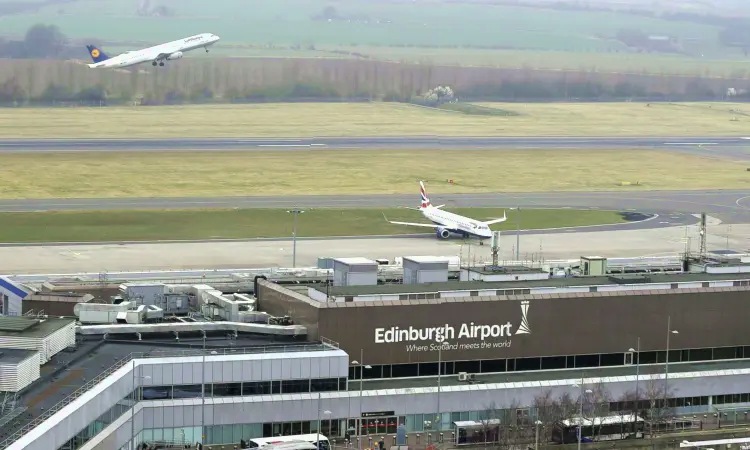De luchthaven van Edinburgh