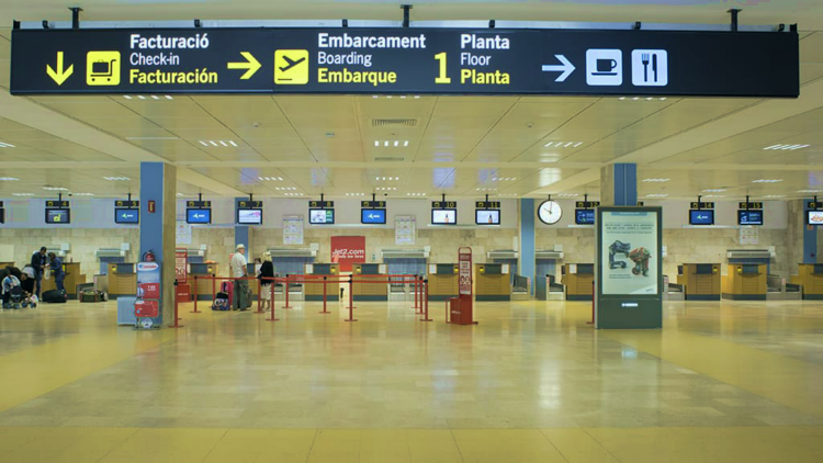 مطار جيرونا كوستا برافا