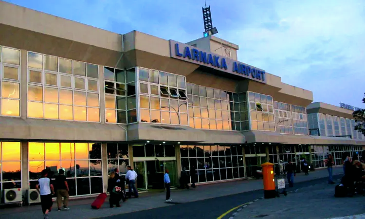Międzynarodowe lotnisko w Larnace