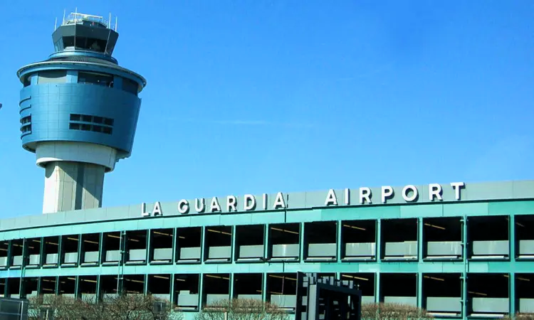 Аэропорт Ла Гуардия
