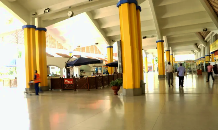 مطار موي الدولي