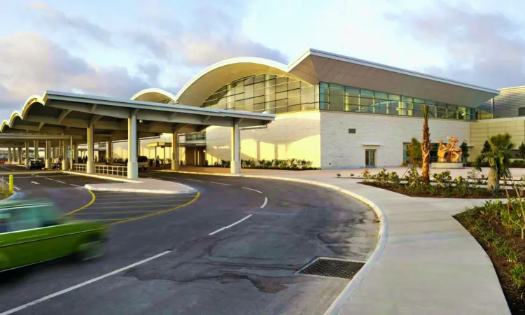 مطار ناسو الدولي