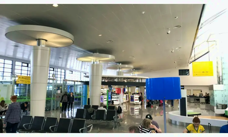 Аэропорт Жуан Паулу II
