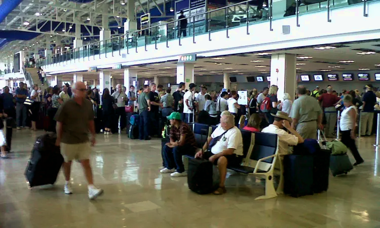 Lic. Міжнародний аеропорт Густаво Діас Ордас