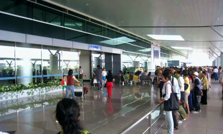 Международный аэропорт Таншоннят