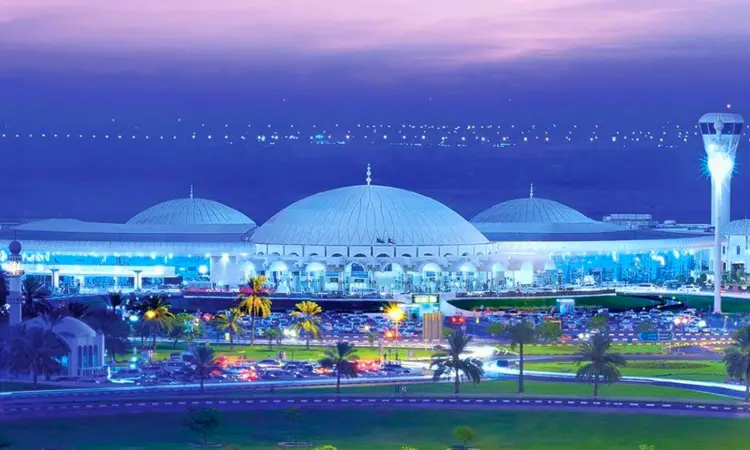 De internationale luchthaven van Sharjah