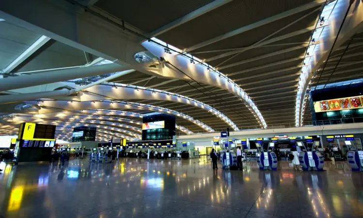Региональный аэропорт Три-Ситис