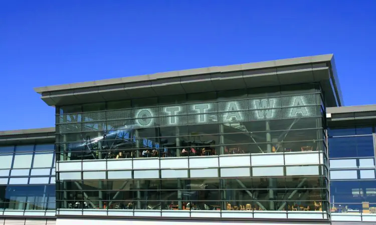 Διεθνές Αεροδρόμιο Ottawa/Macdonald-Cartier