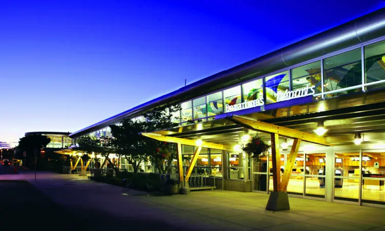 Victoria internationella flygplats