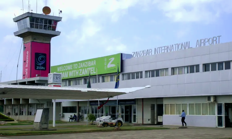 De internationale luchthaven Abeid Amani Karume